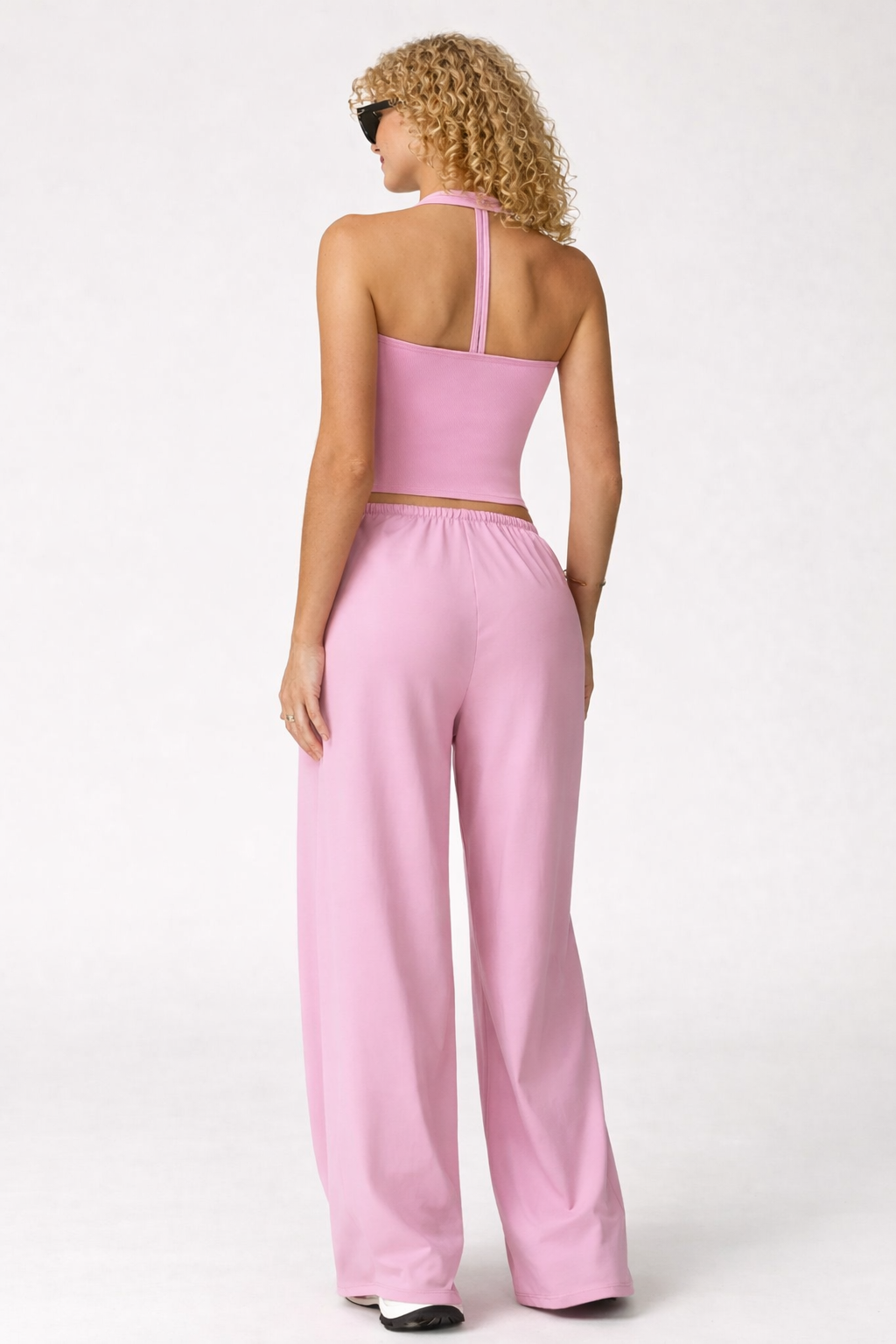 Elsa-Conjunto con espalda abierta y pantalón de tiro alto con cordón ajustable