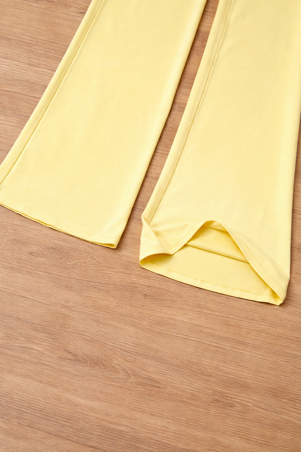Elsa-Conjunto con espalda abierta y pantalón de tiro alto con cordón ajustable