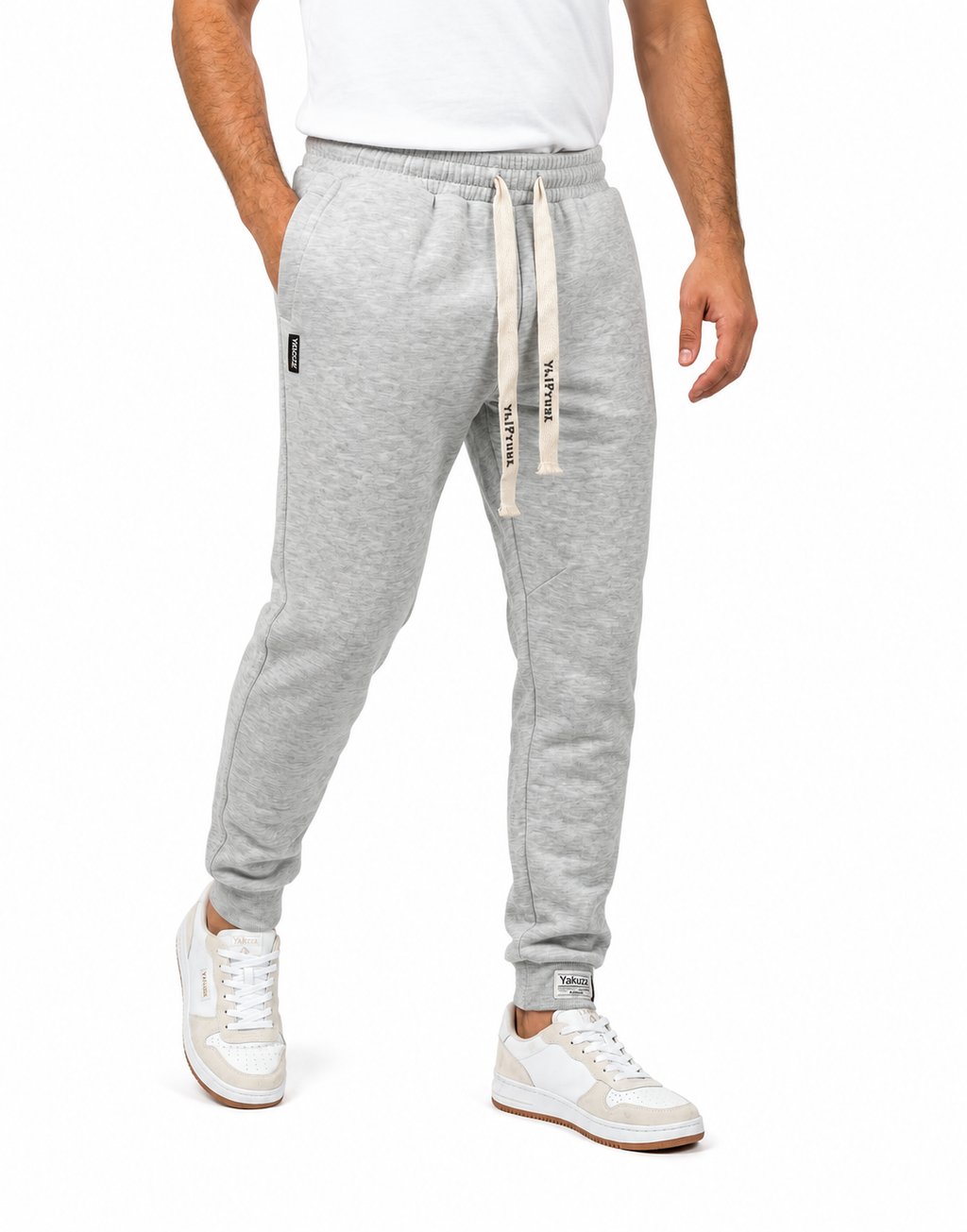García- Pantalones chandal con detalles elegantes
